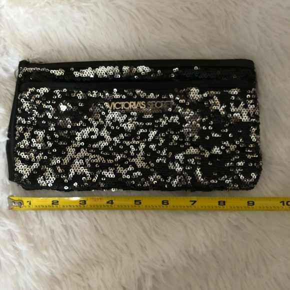 Victoria secret pouch/wallet - Picture 2 of 8